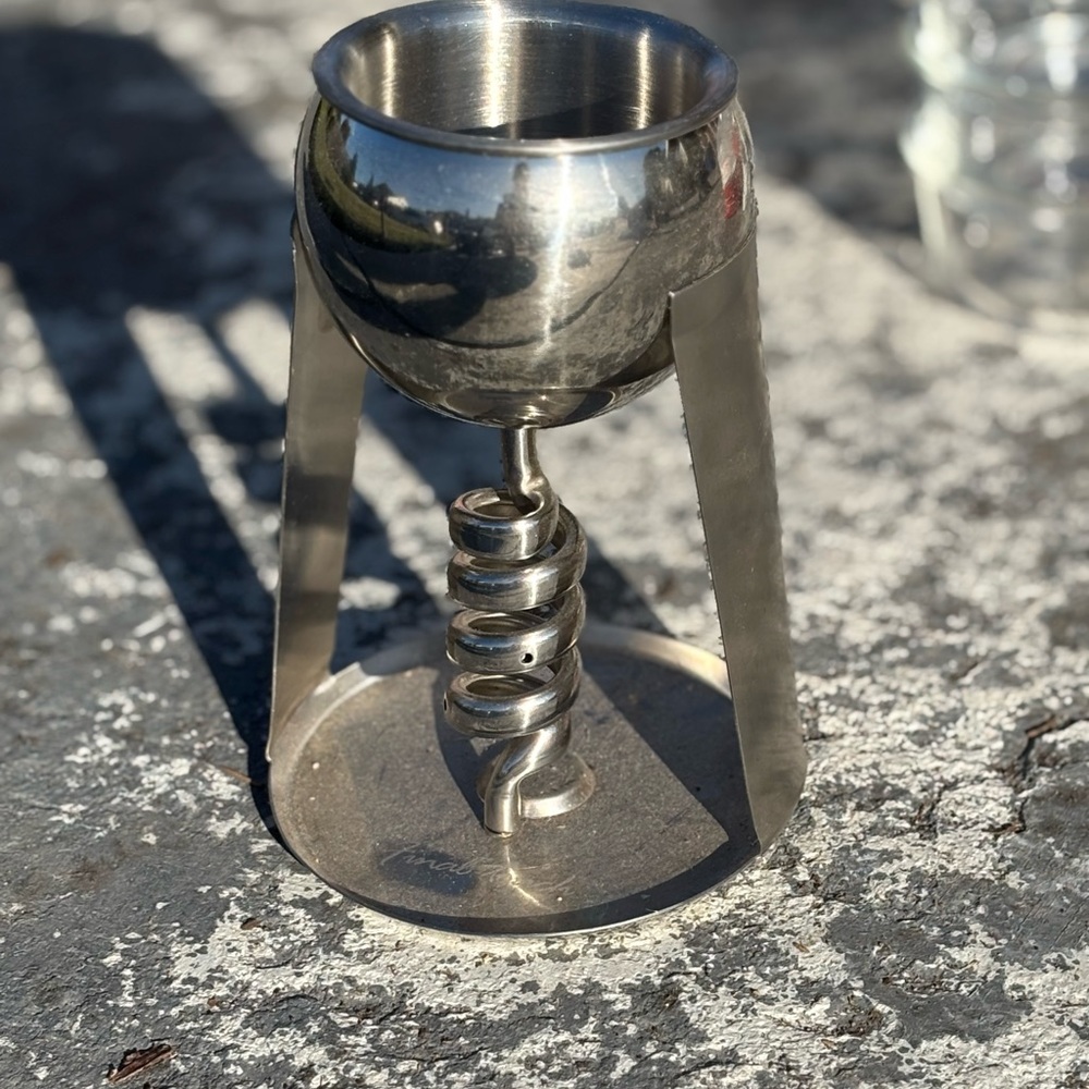 Stainless Steel Spiral Wine Holder